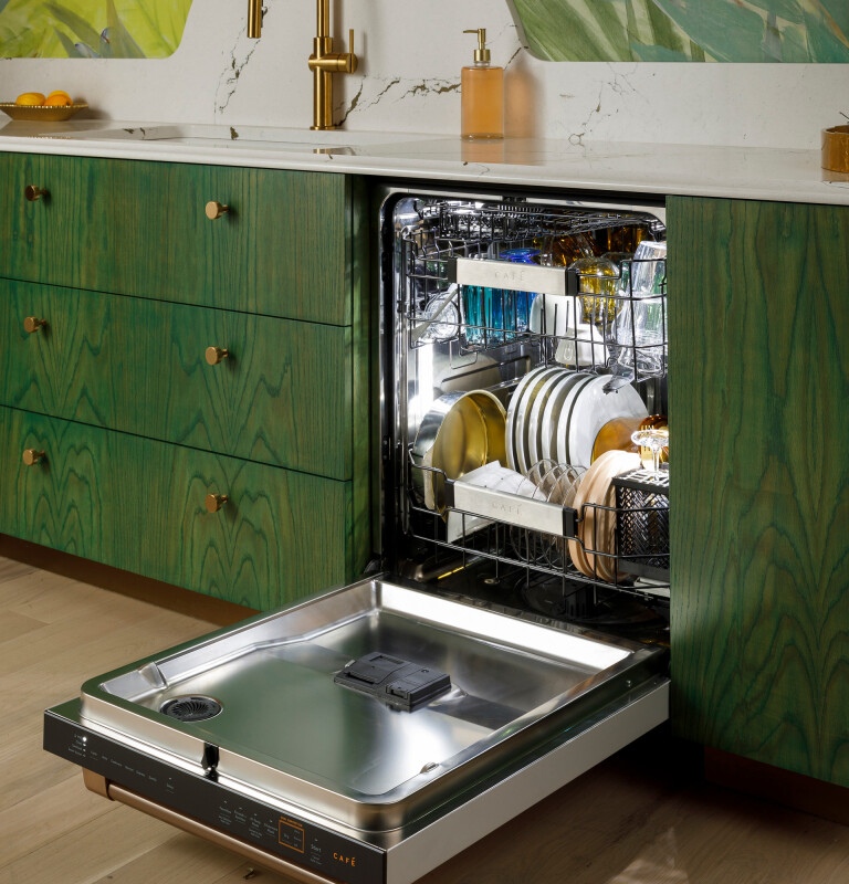 Café Customfit Stainless Interior Smart Dishwasher With Ultra Wash Top Rack And Dual Convection Ultra Dry, Led Lights, 39 Dba CDT888P4VW2
