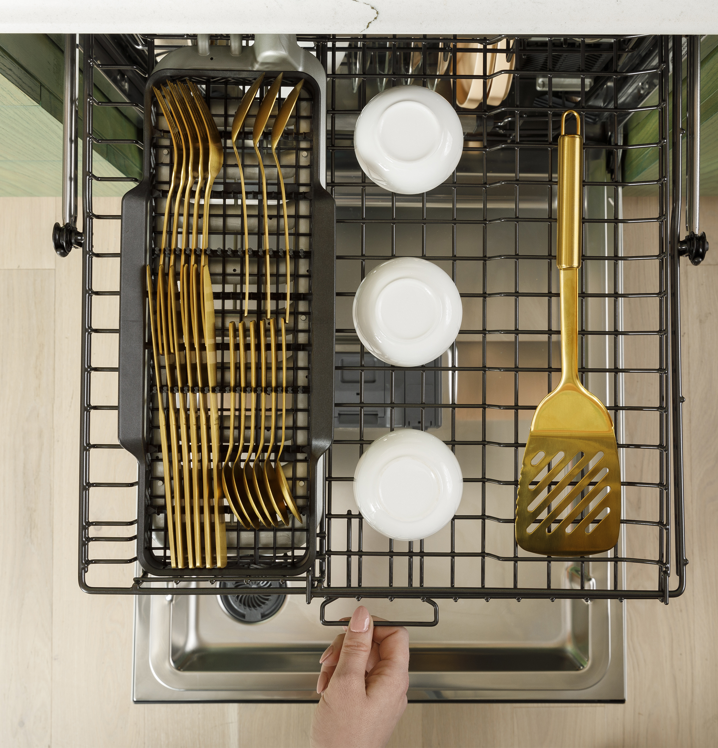 CAFÉ™ CustomFit ENERGY STAR Stainless Interior Smart Dishwasher with Ultra Wash Top Rack and Dual Convection Ultra Dry, LED Lights, 39 dBA view 20