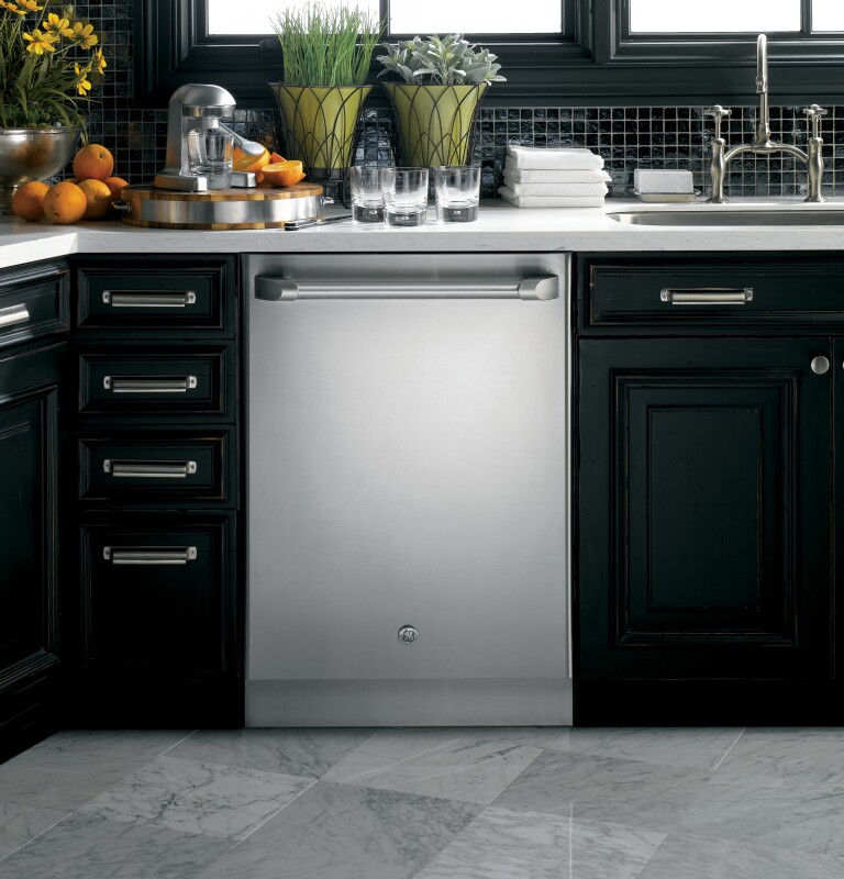 Café Series Stainless Interior Built-in Dishwasher With Hidden Controls CDWT280VSS