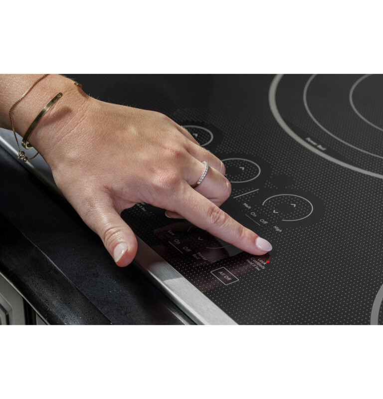 CAFÉ™ 30" Touch-Control Electric Cooktop view 22