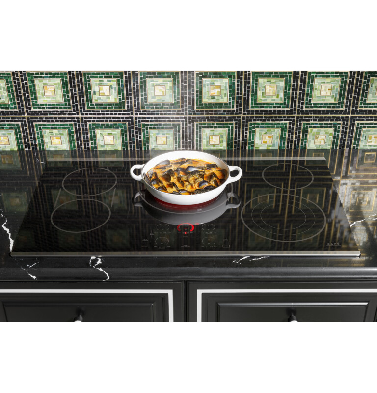CAFÉ™ 30" Touch-Control Electric Cooktop view 18
