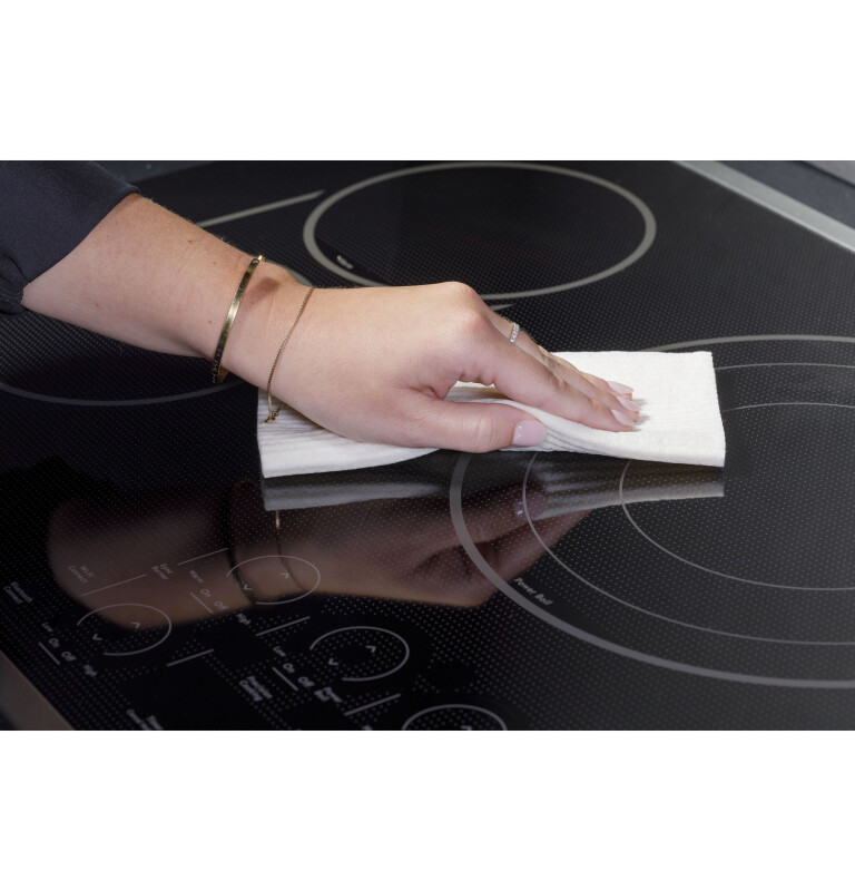 CAFÉ™ 30" Touch-Control Electric Cooktop view 4