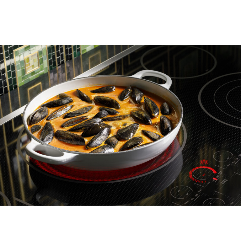 CAFÉ™ 30" Touch-Control Electric Cooktop view 14