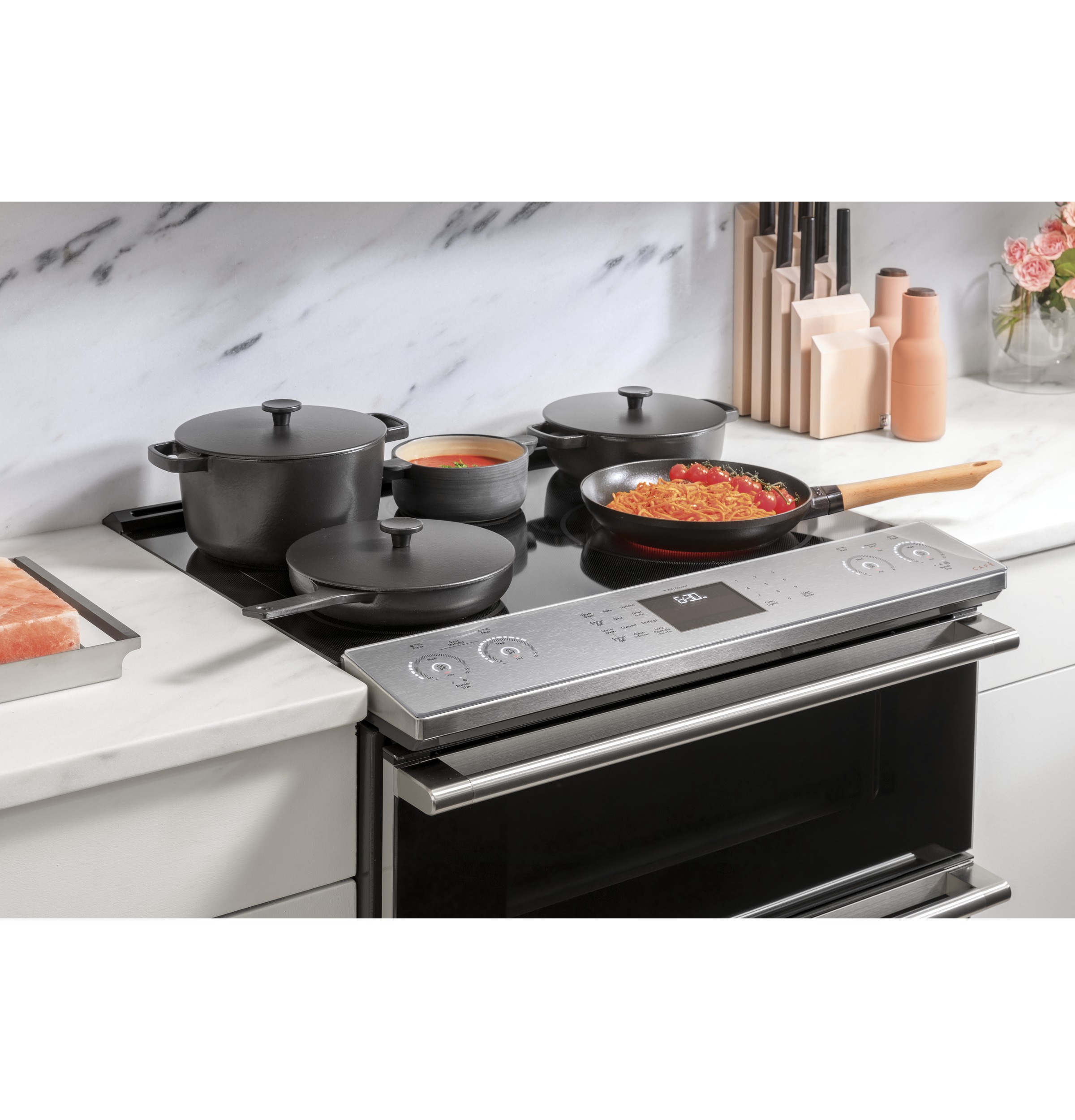 Café 30" Smart Slide-in, Front-control, Radiant And Convection Range In Platinum Glass CES700M2NS5