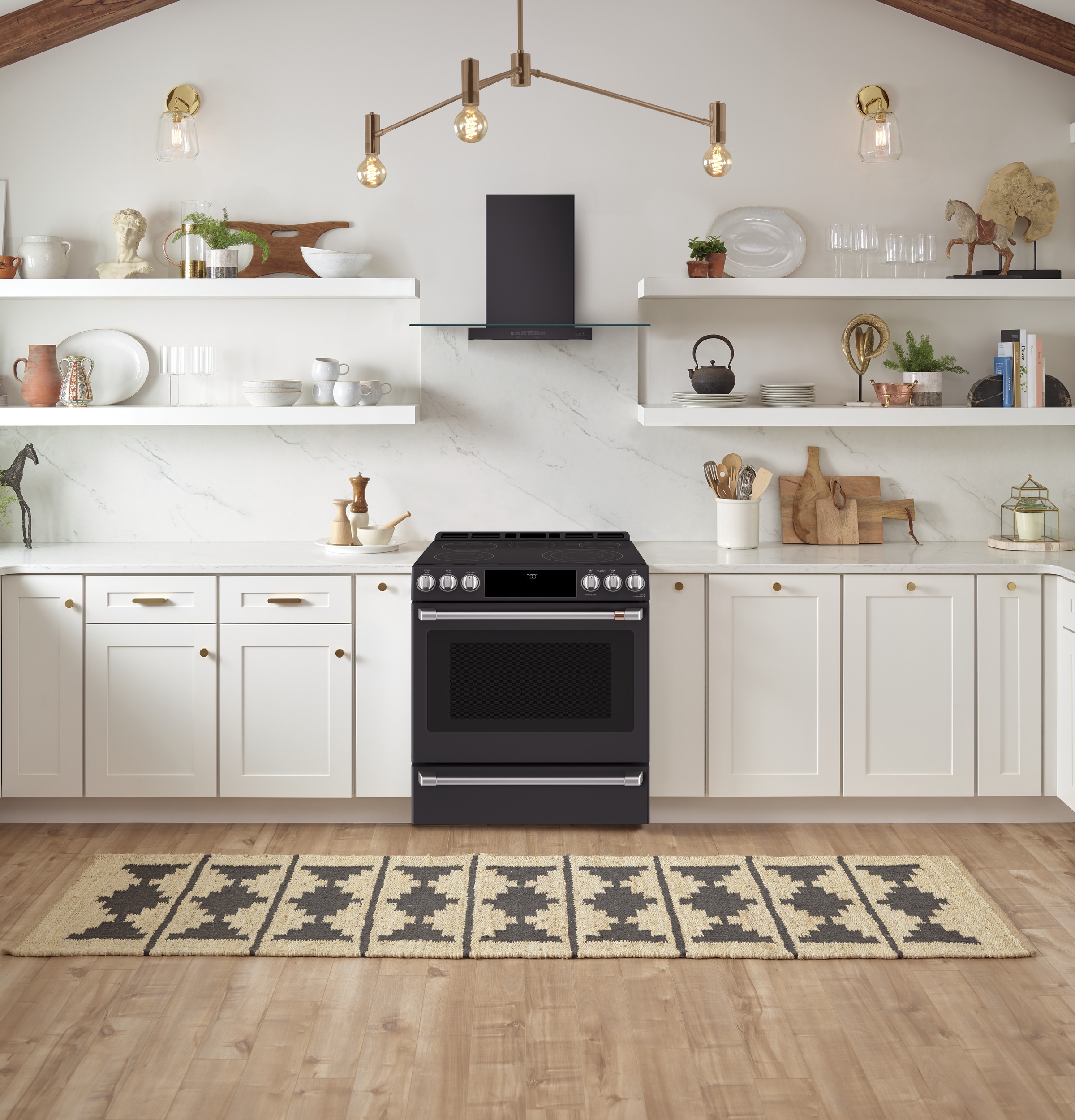 CAFÉ™ 30" Smart Slide-In, Front-Control, Radiant and Convection Range view 22