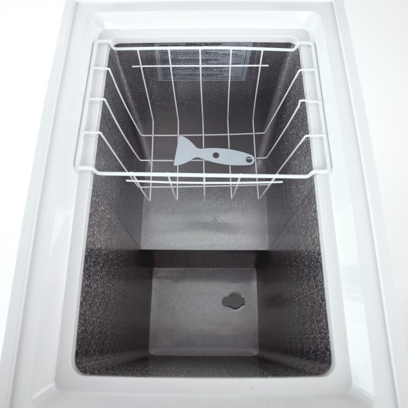 2.5 cu. ft. Chest Freezer CF24Q0W, product image 3 of 9
