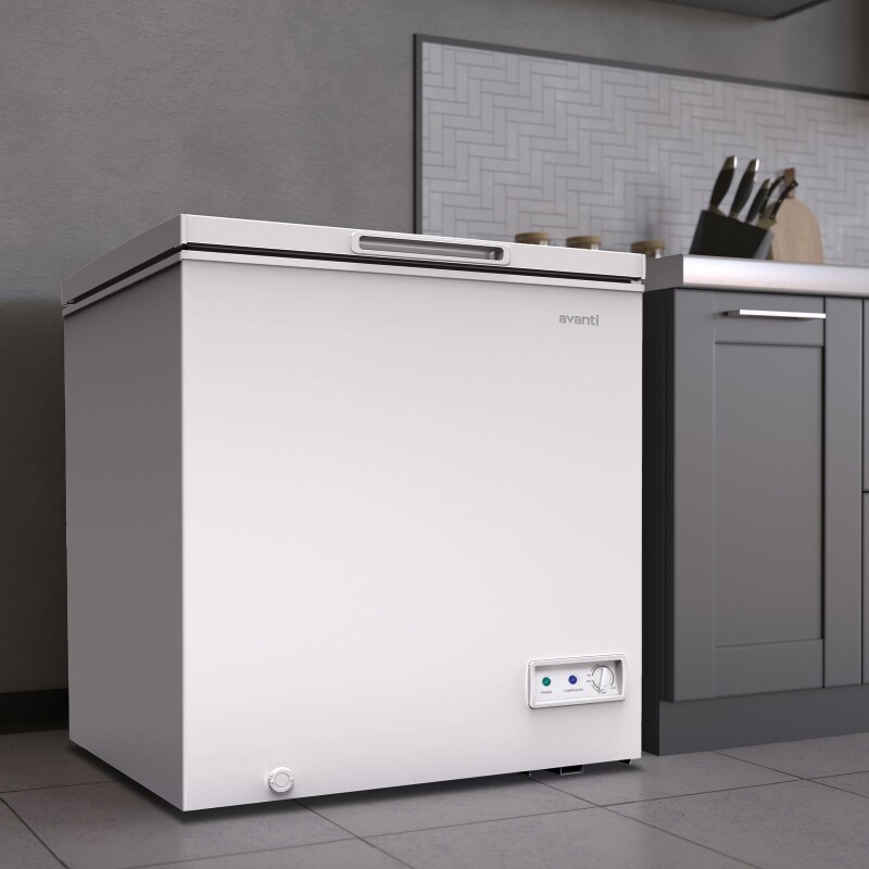 Avanti 7.0 cu. ft. Garage Ready Convertible Chest Freezer CF7F0W