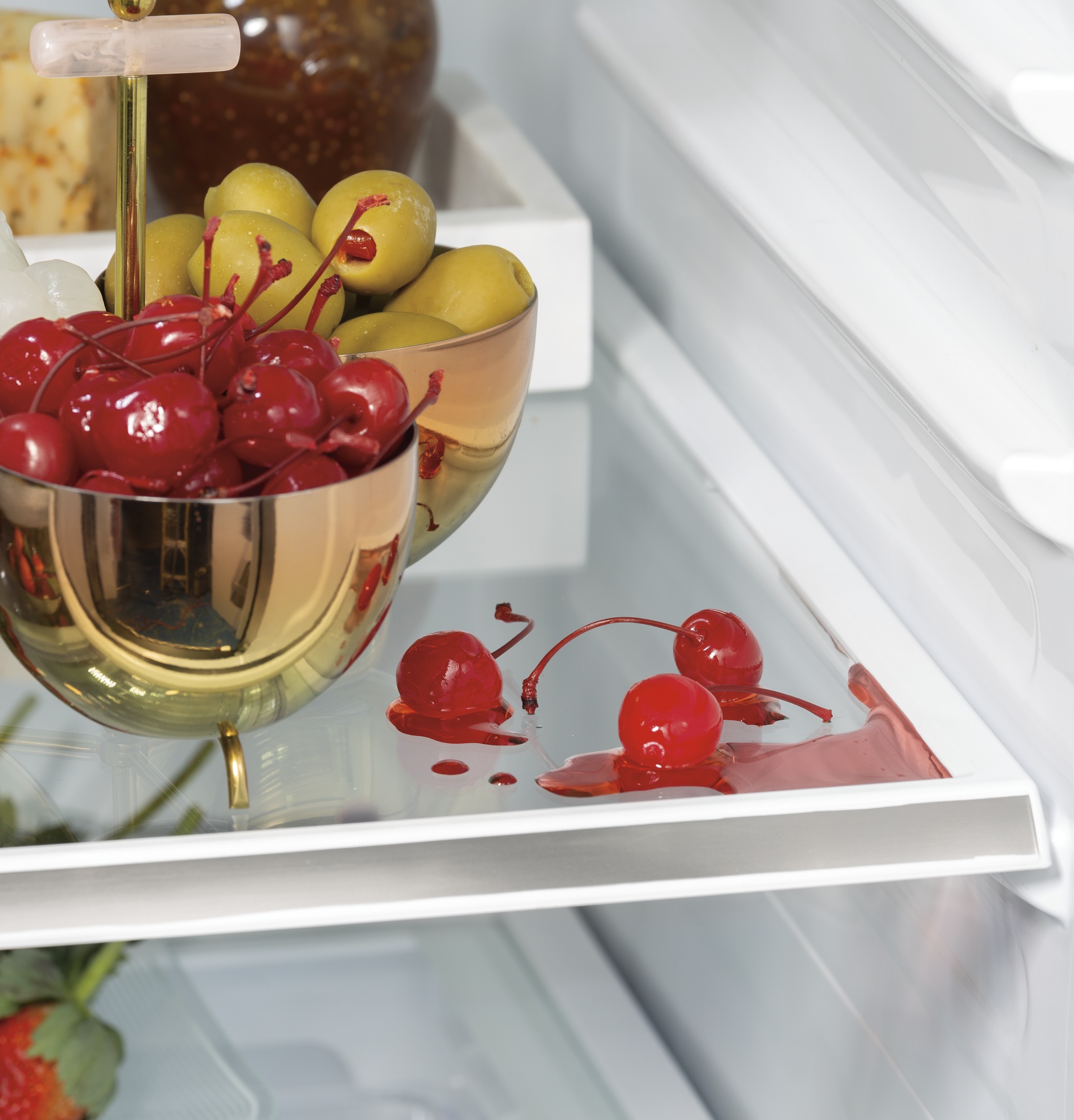 Café 25.6 Cu. Ft. French-door Refrigerator CFE26KP2NS1