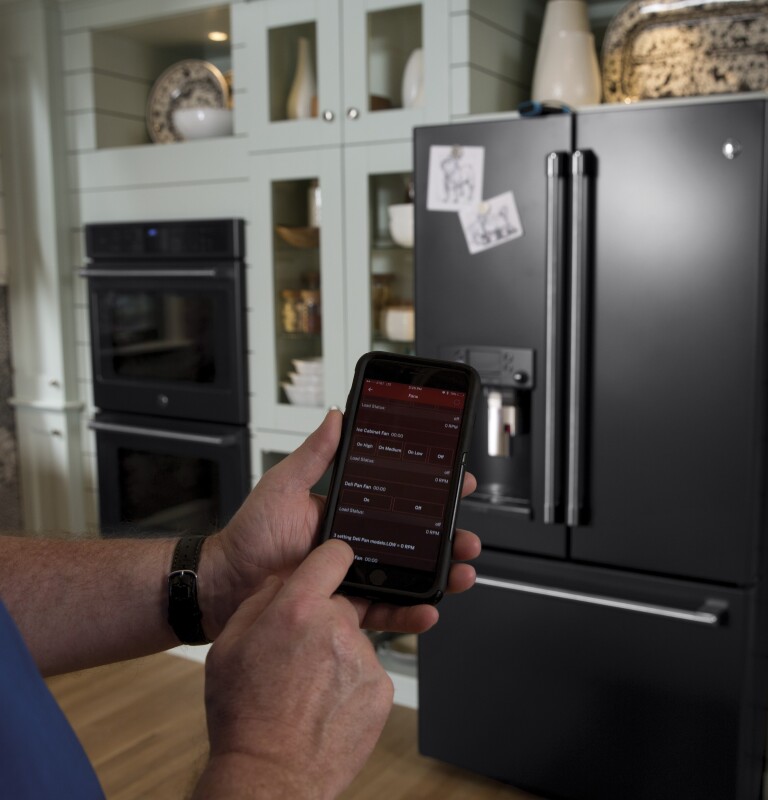 Café Series 27.8 Cu. Ft. French-door Refrigerator With Keurig K-cup Brewing System CFE28UELDS