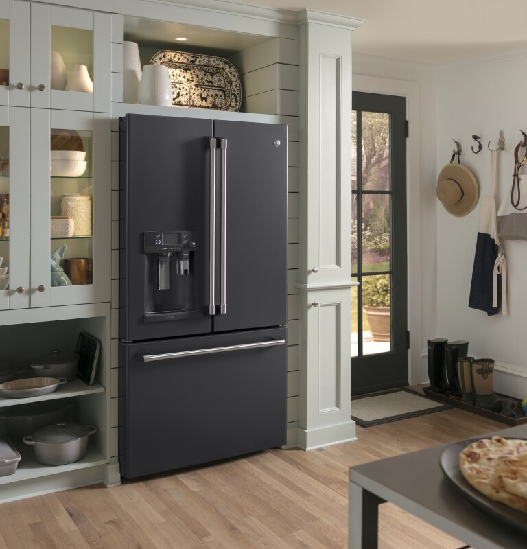 Café Series 27.8 Cu. Ft. French-door Refrigerator With Keurig K-cup Brewing System CFE28UELDS