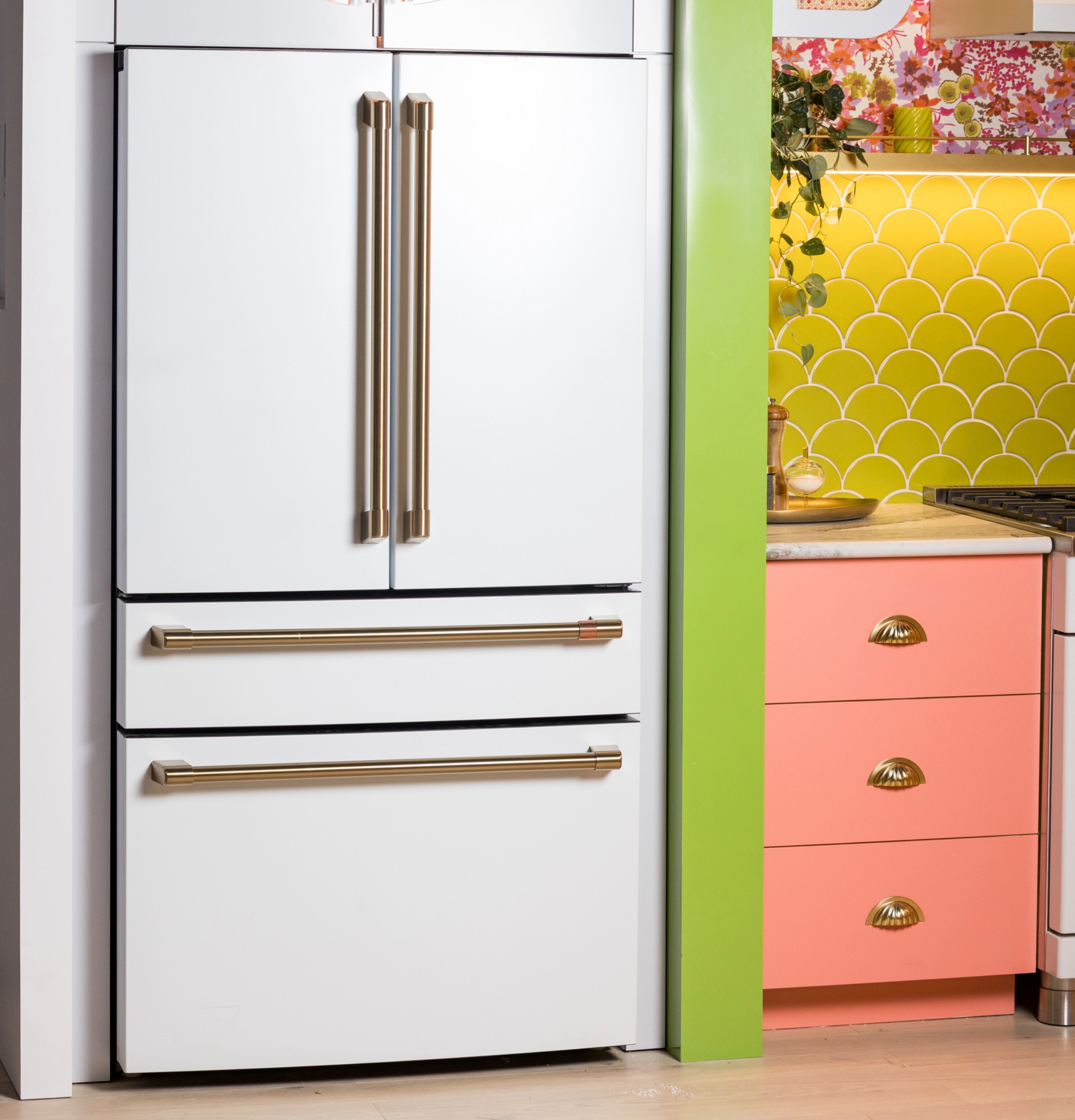 CAFÉ™ ENERGY STAR® 28.7 Cu. Ft. Smart 4-Door French-Door Refrigerator With Dual-Dispense AutoFill Pitcher view 13