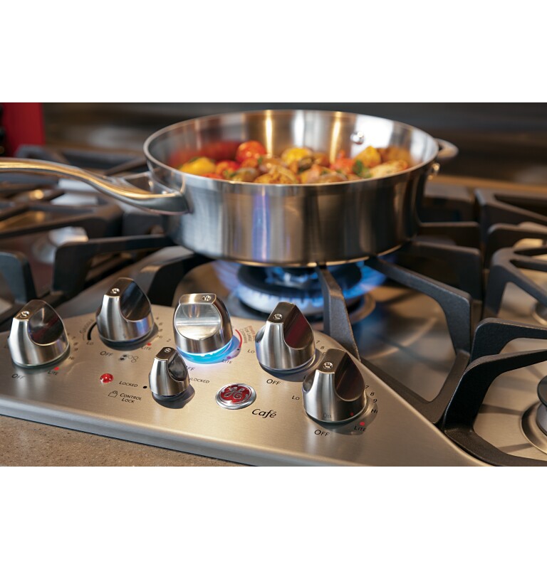 Café Series 36" Built-in Gas Cooktop CGP650SETSS
