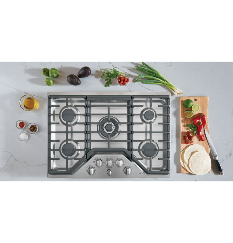 CAFÉ™ 30" Gas Cooktop view 3