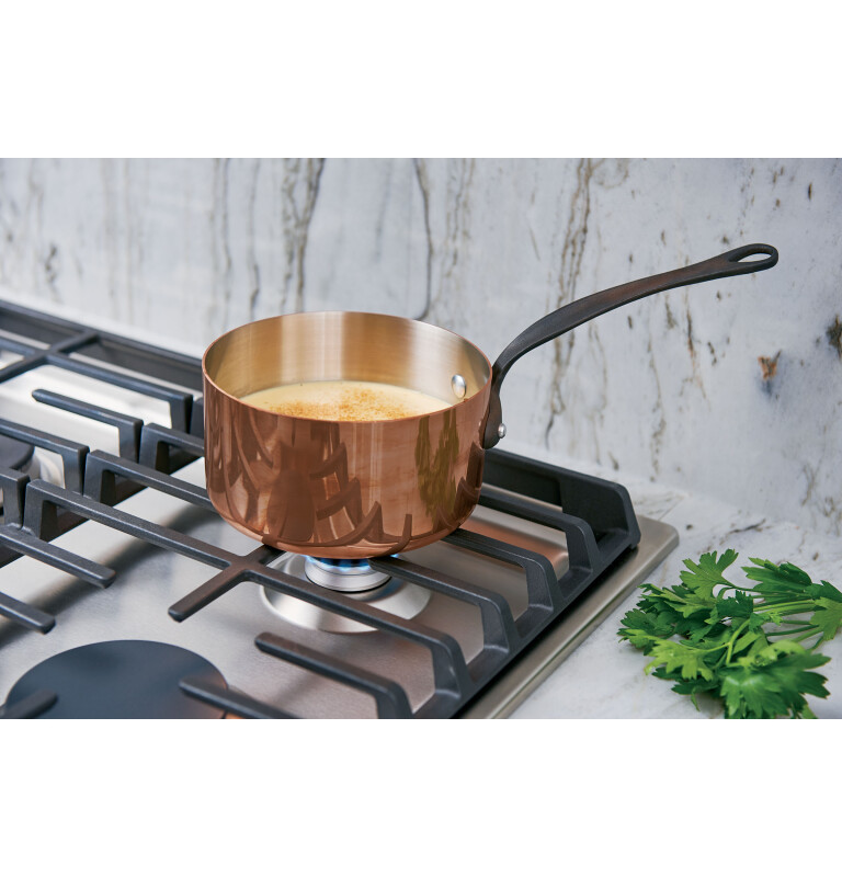 CAFÉ™ 30" Gas Cooktop view 7