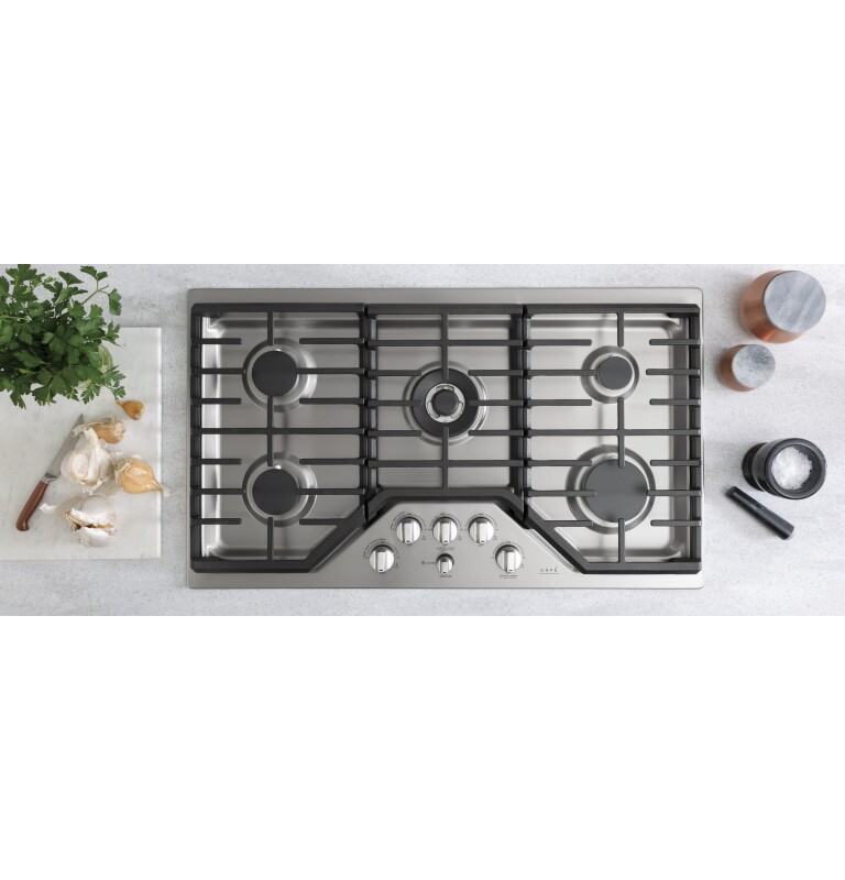 CAFÉ™ 36" Gas Cooktop view 4