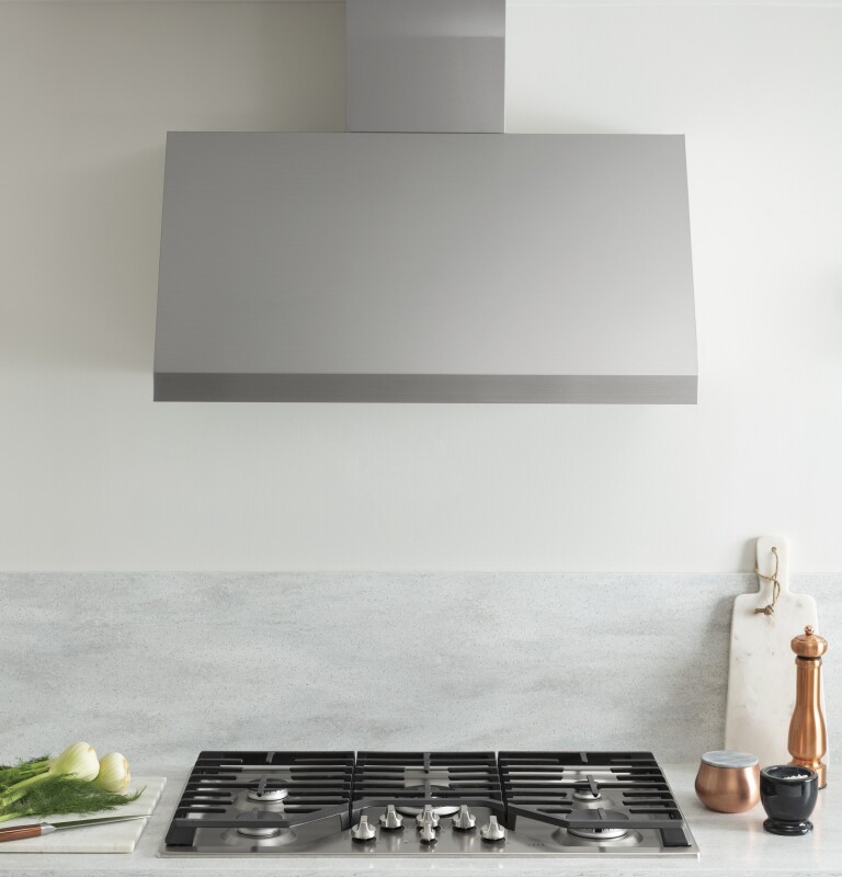 CAFÉ™ 36" Gas Cooktop view 5