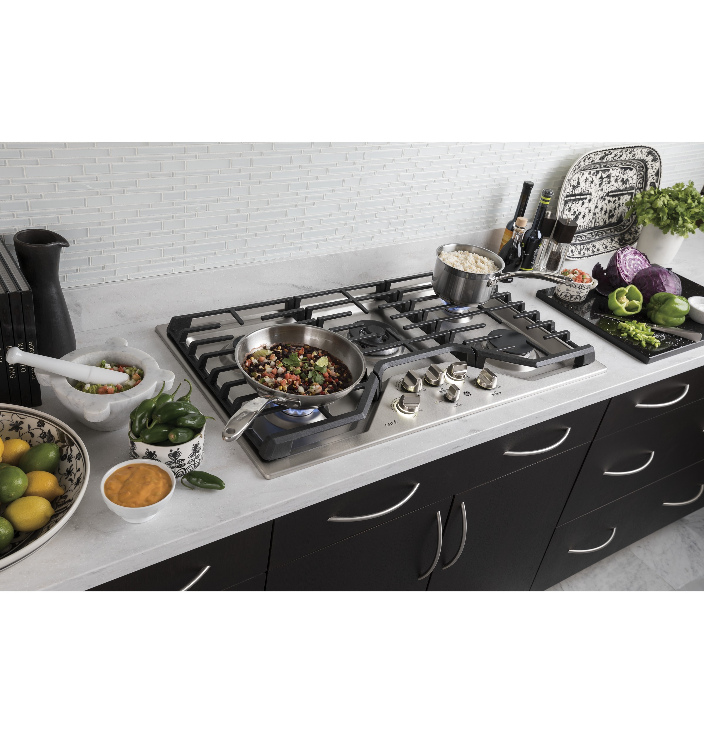 GE Series 36" Built-In Gas Cooktop CGP9536SLSS