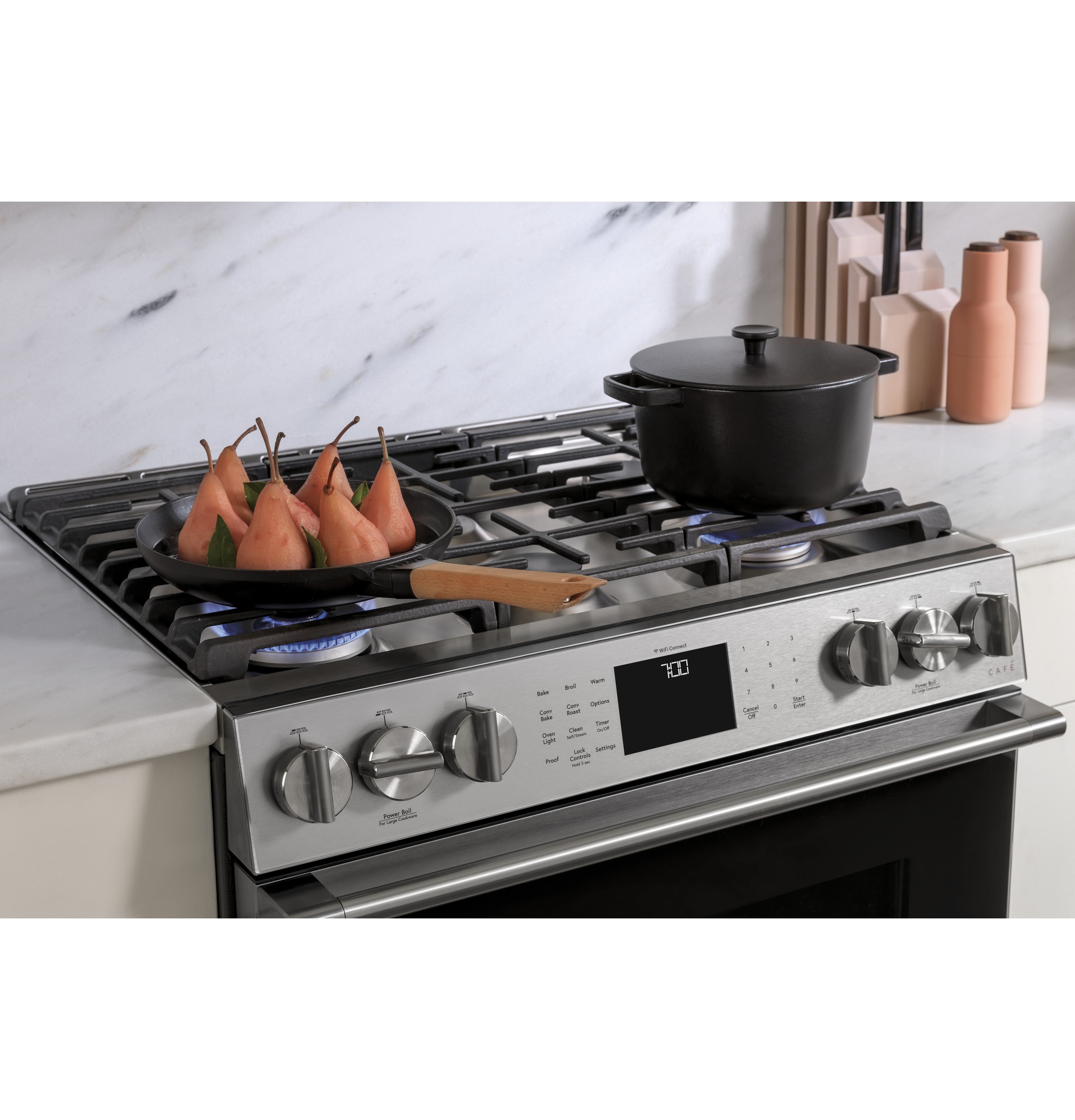 CAFÉ™ 30" Smart Slide-In, Front-Control, Gas Range with Convection Oven in Platinum Glass view 19