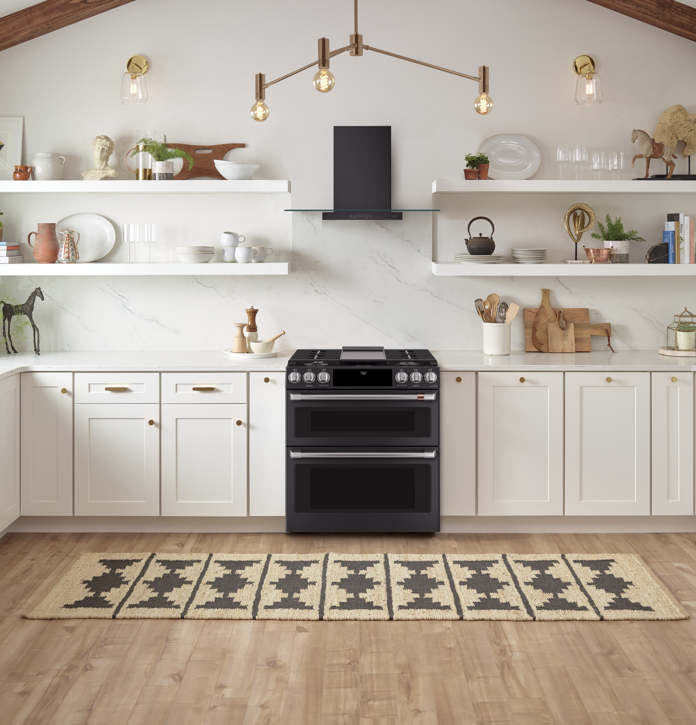30" Smart Slide-In, Front-Control, Gas Double-Oven Range with Convection CGS750P3MD1