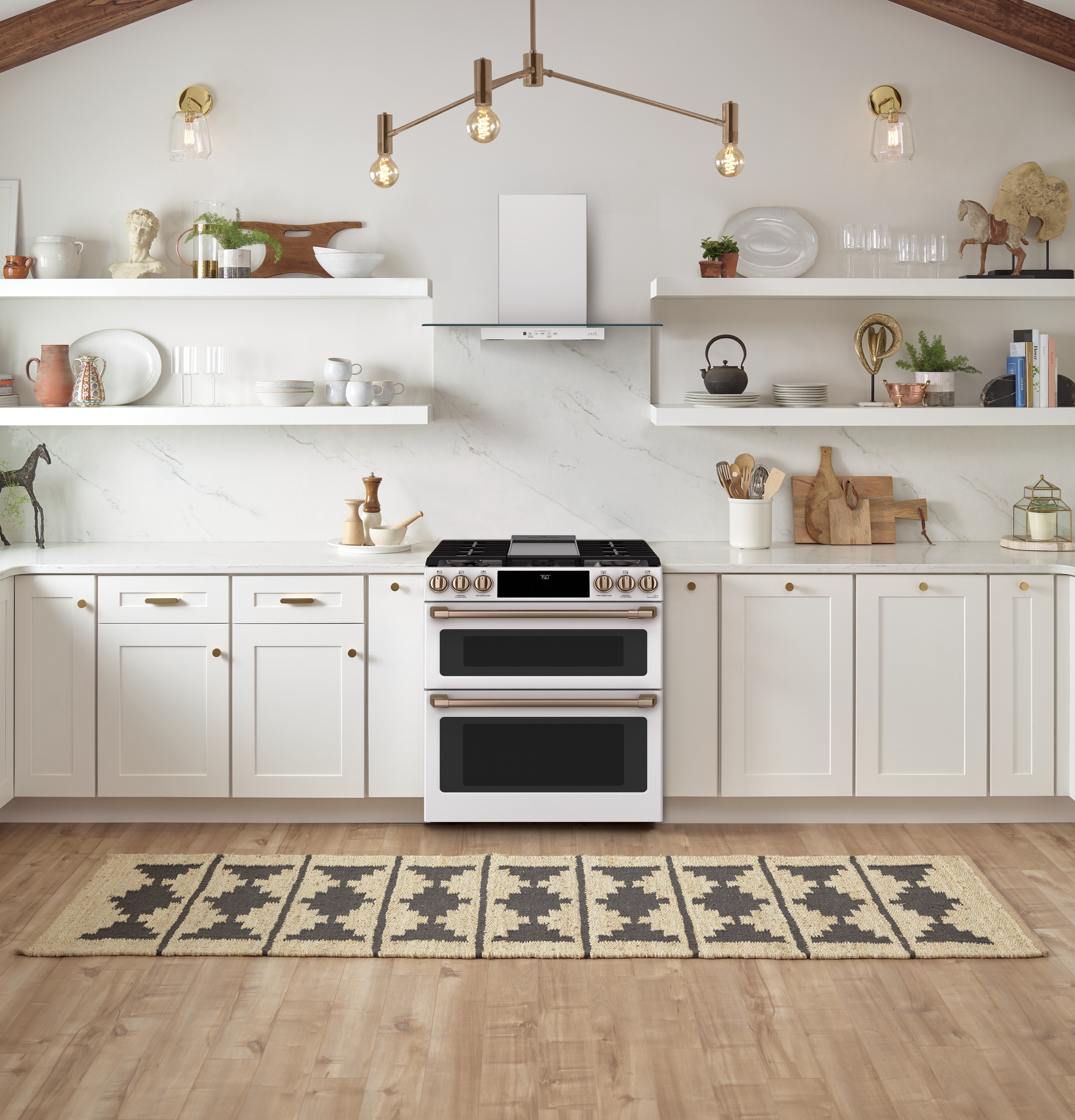 CAFÉ™ 30" Smart Slide-In, Front-Control, Gas Double-Oven Range with Convection view 28