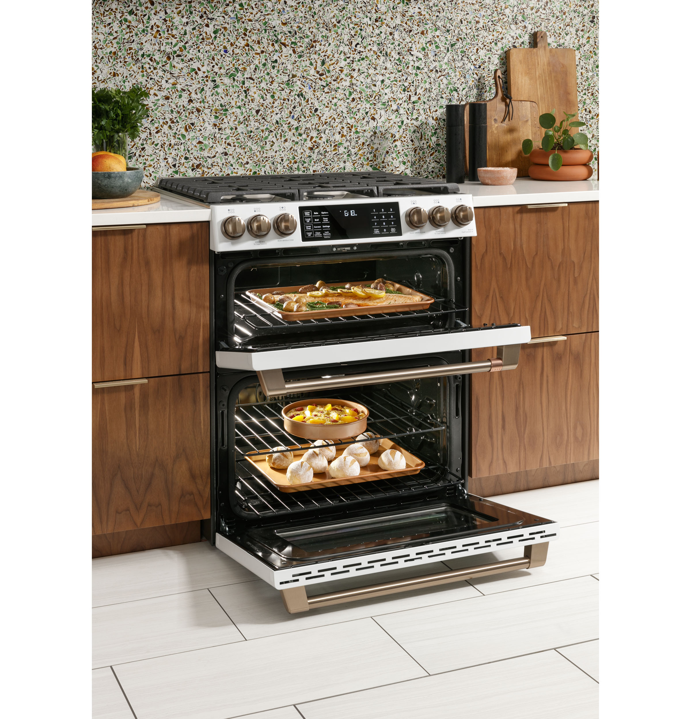 CAFÉ™ 30" Smart Slide-In, Front-Control, Gas Double-Oven Range with Convection view 19