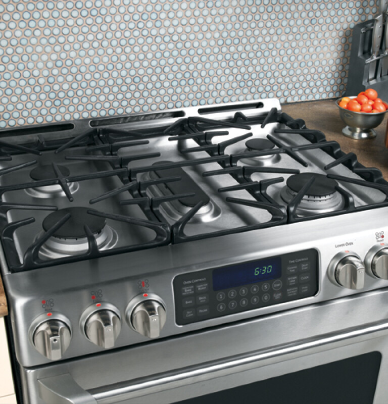 Café Series 30" Free-standing Range With Baking Drawer CGS980SEMSS