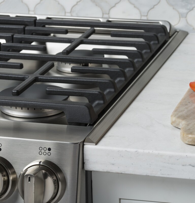 GE Series 30" Slide-In Front Control Range with Warming Drawer CGS986SELSS