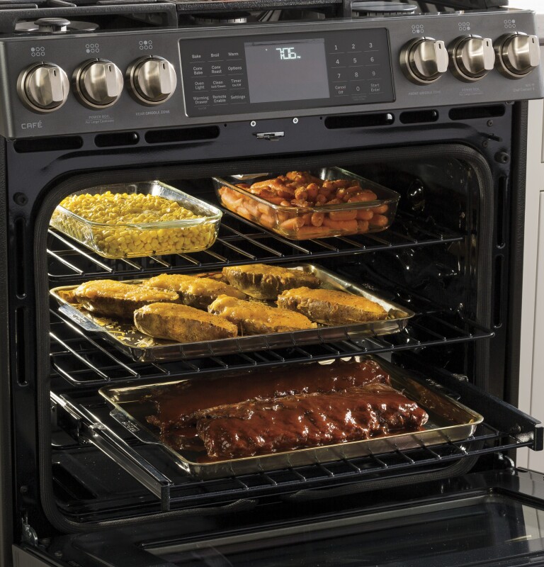 Café Series 30" Slide-in Front Control Gas Double Oven With Convection Range CGS995EELDS