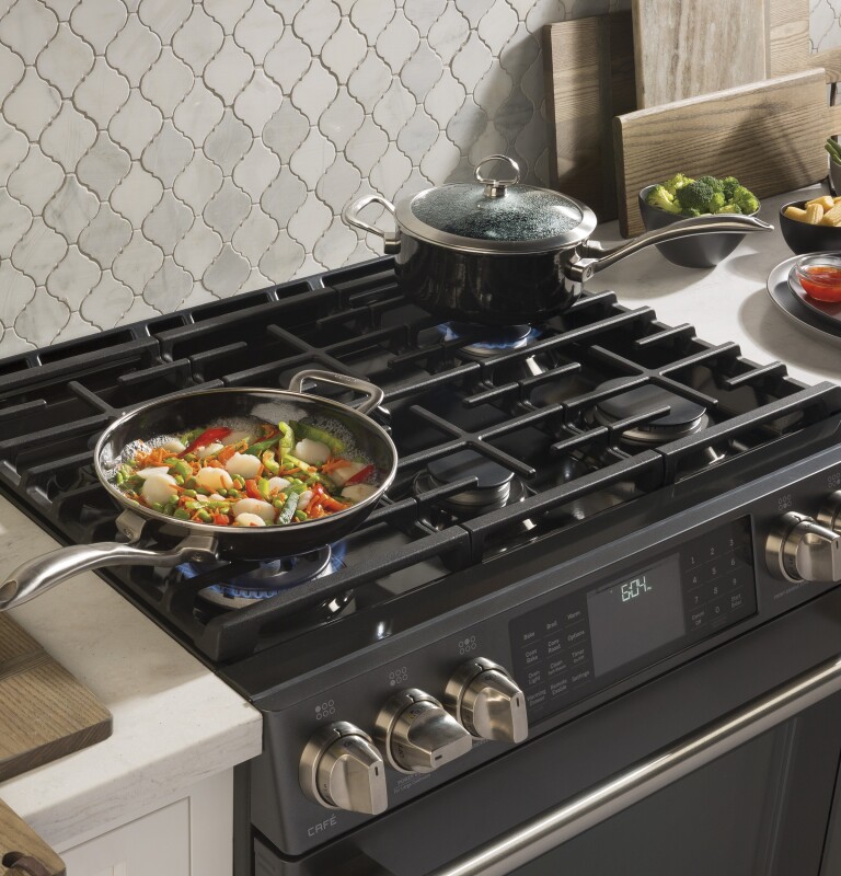 Café Series 30" Slide-in Front Control Gas Double Oven With Convection Range CGS995EELDS
