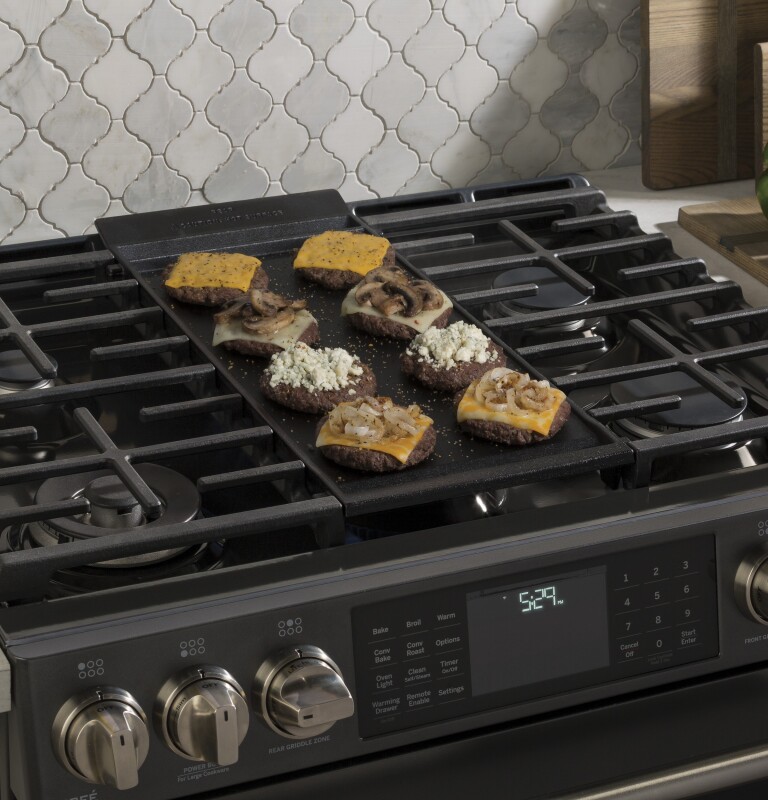 Café Series 30" Slide-in Front Control Gas Double Oven With Convection Range CGS995EELDS