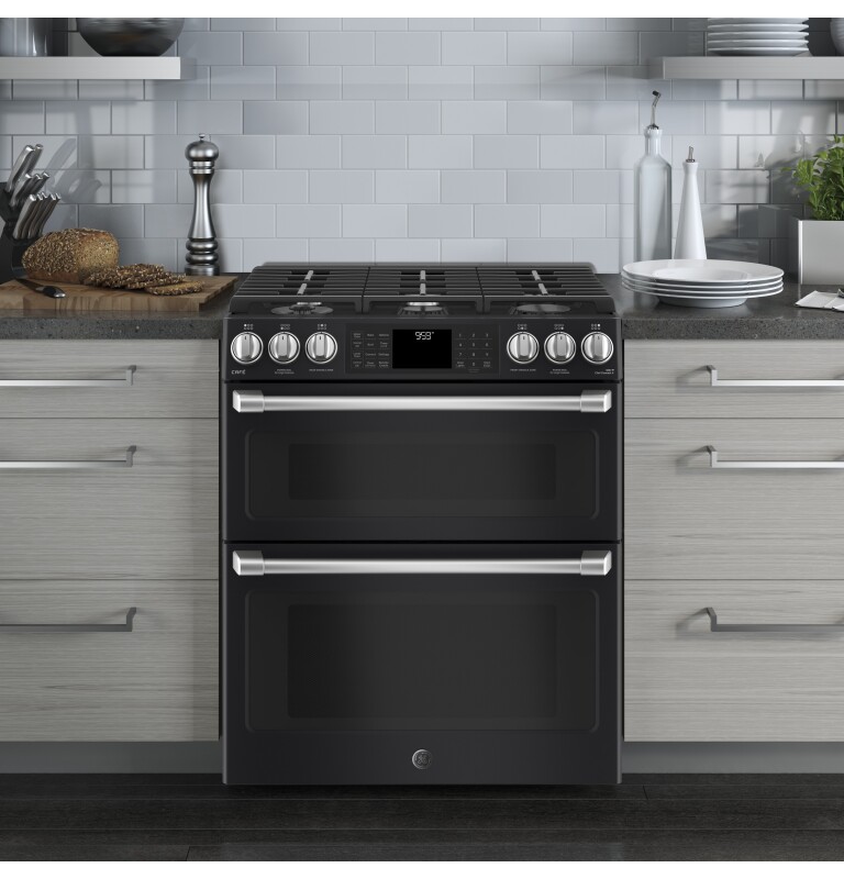 Café Series 30" Slide-in Front Control Gas Double Oven With Convection Range CGS995EELDS
