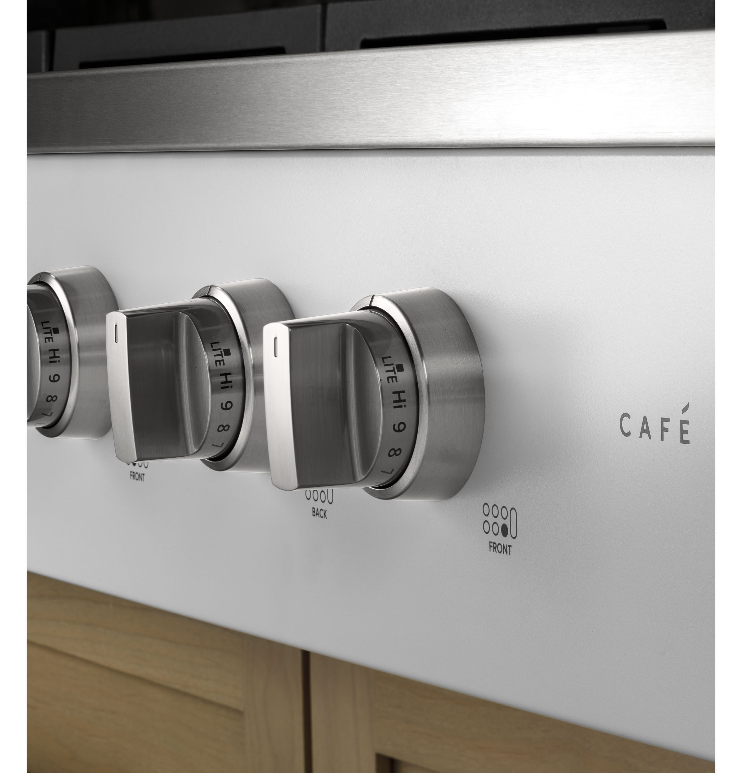 CAFÉ™ 36" Commercial-Style Gas Rangetop with 6 Burners (Natural Gas) view 4