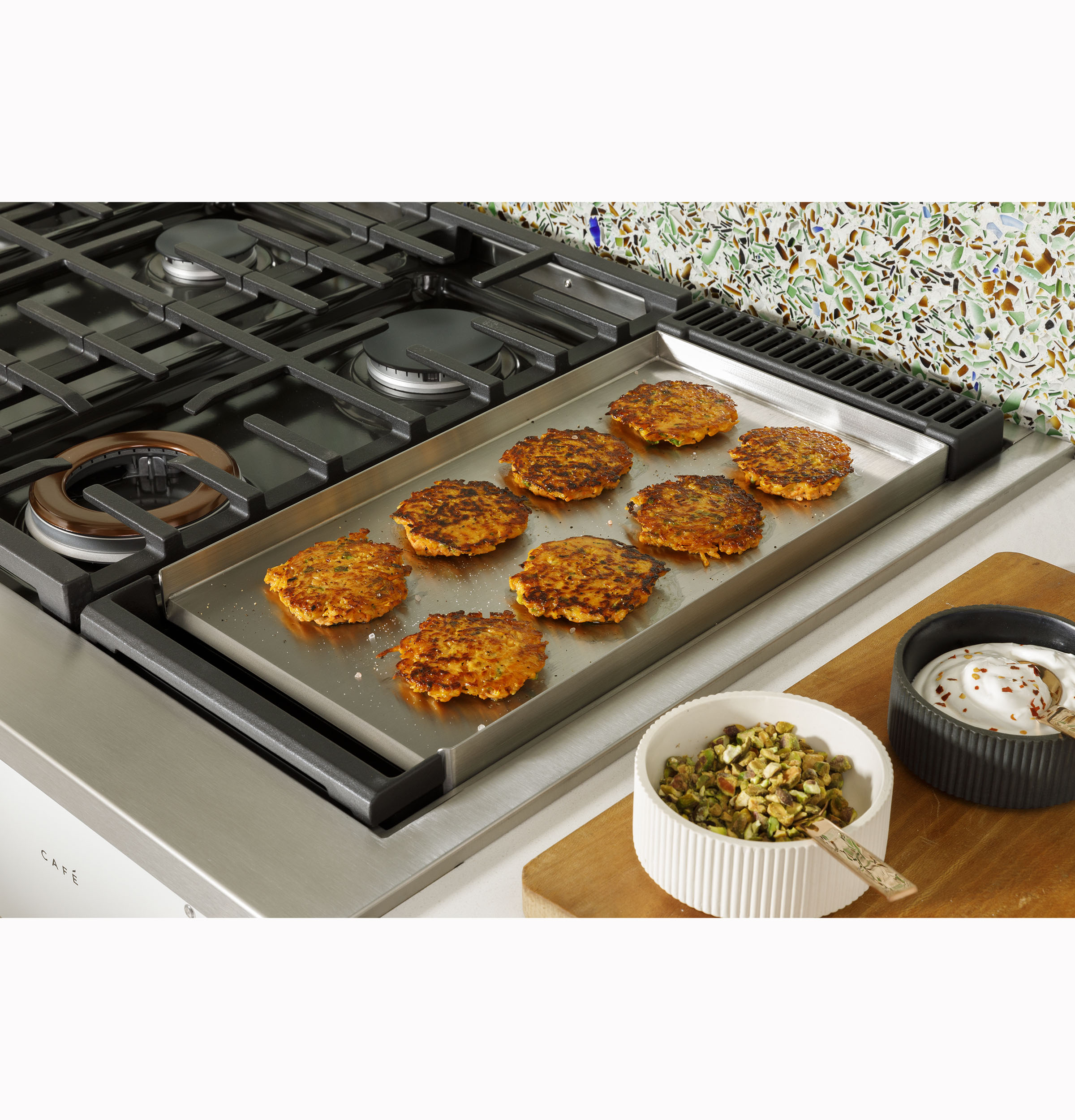 CAFÉ™ 48" Commercial-Style Gas Rangetop with 6 Burners and Integrated Griddle (Natural Gas) view 36
