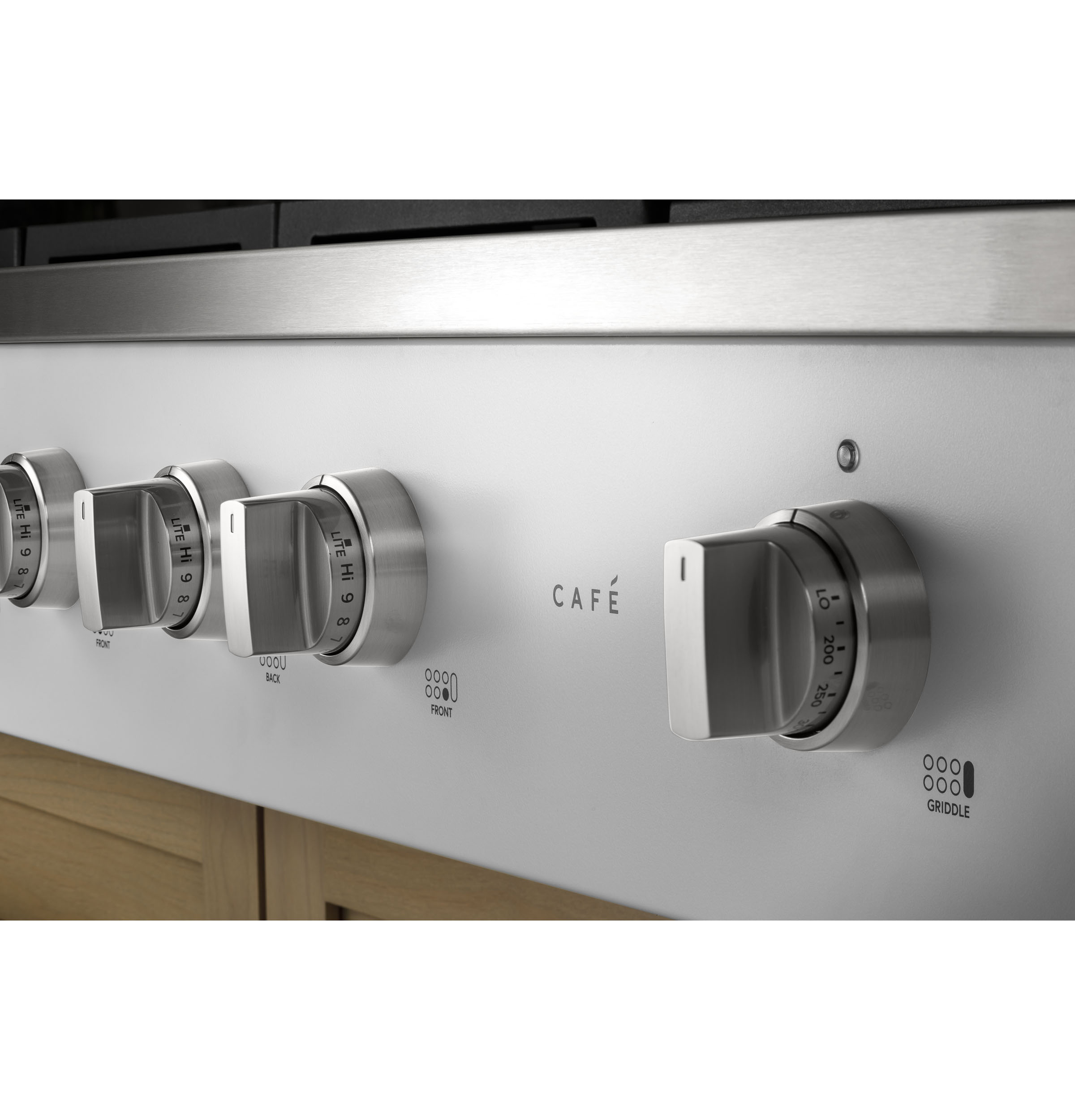 CAFÉ™ 48" Commercial-Style Gas Rangetop with 6 Burners and Integrated Griddle (Natural Gas) view 17