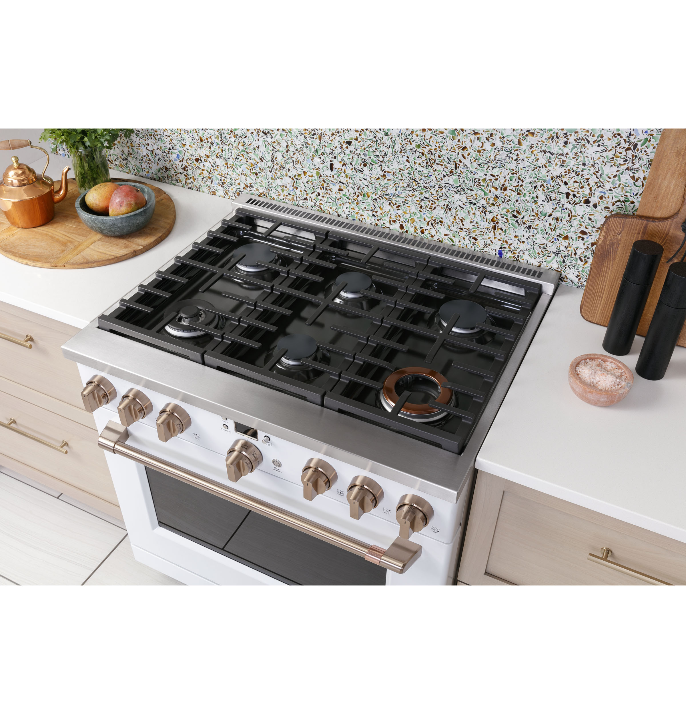 CAFÉ™ 36" Smart All-Gas Commercial-Style Range with 6 Burners (Natural Gas) view 18