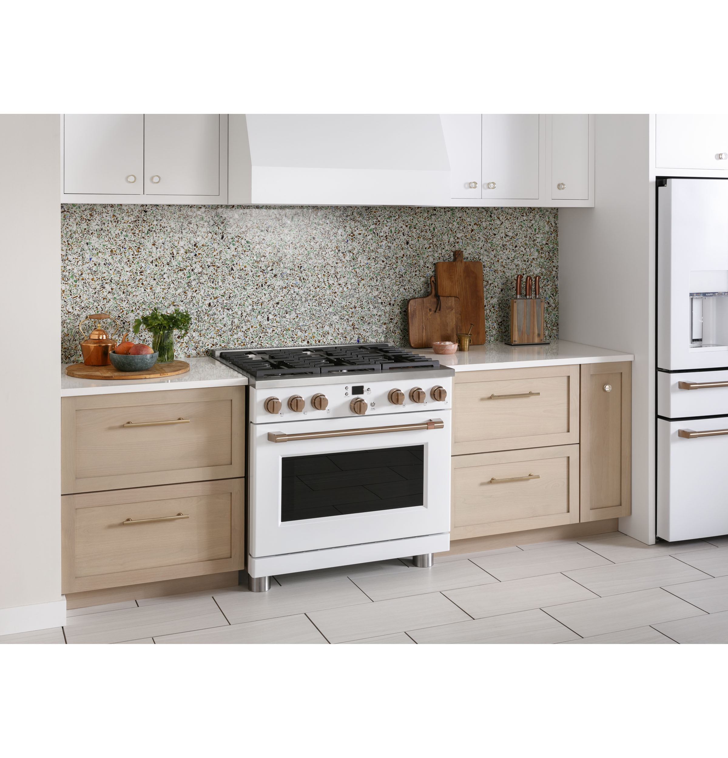 CAFÉ™ 36" Smart All-Gas Commercial-Style Range with 6 Burners (Natural Gas) view 12