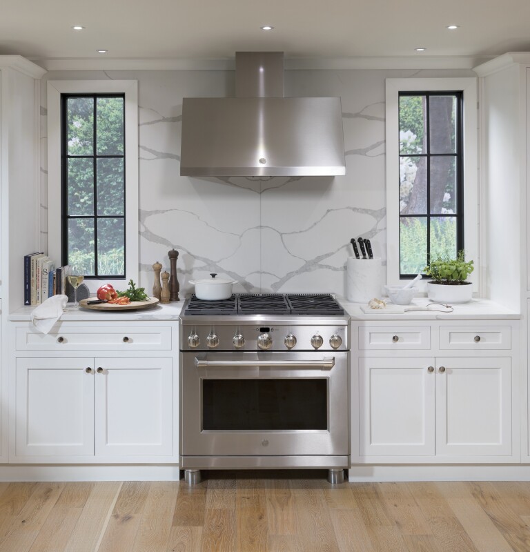 Café Series 36" All-gas Professional Range With 6 Burners (natural Gas) CGY366SELSS