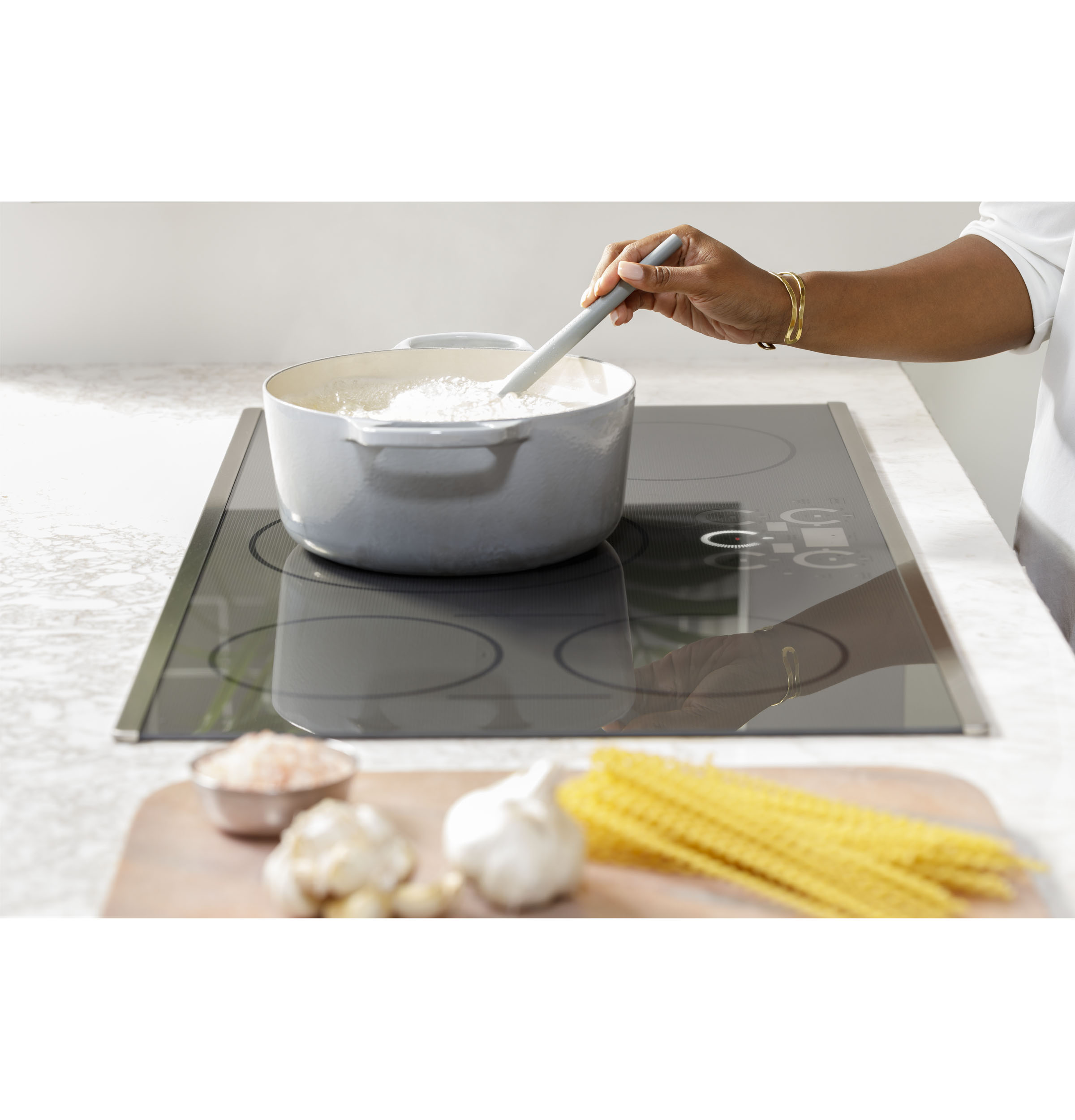 CAFÉ™ Series ENERGY STAR® 30" Built-In Touch Control Induction Cooktop view 8