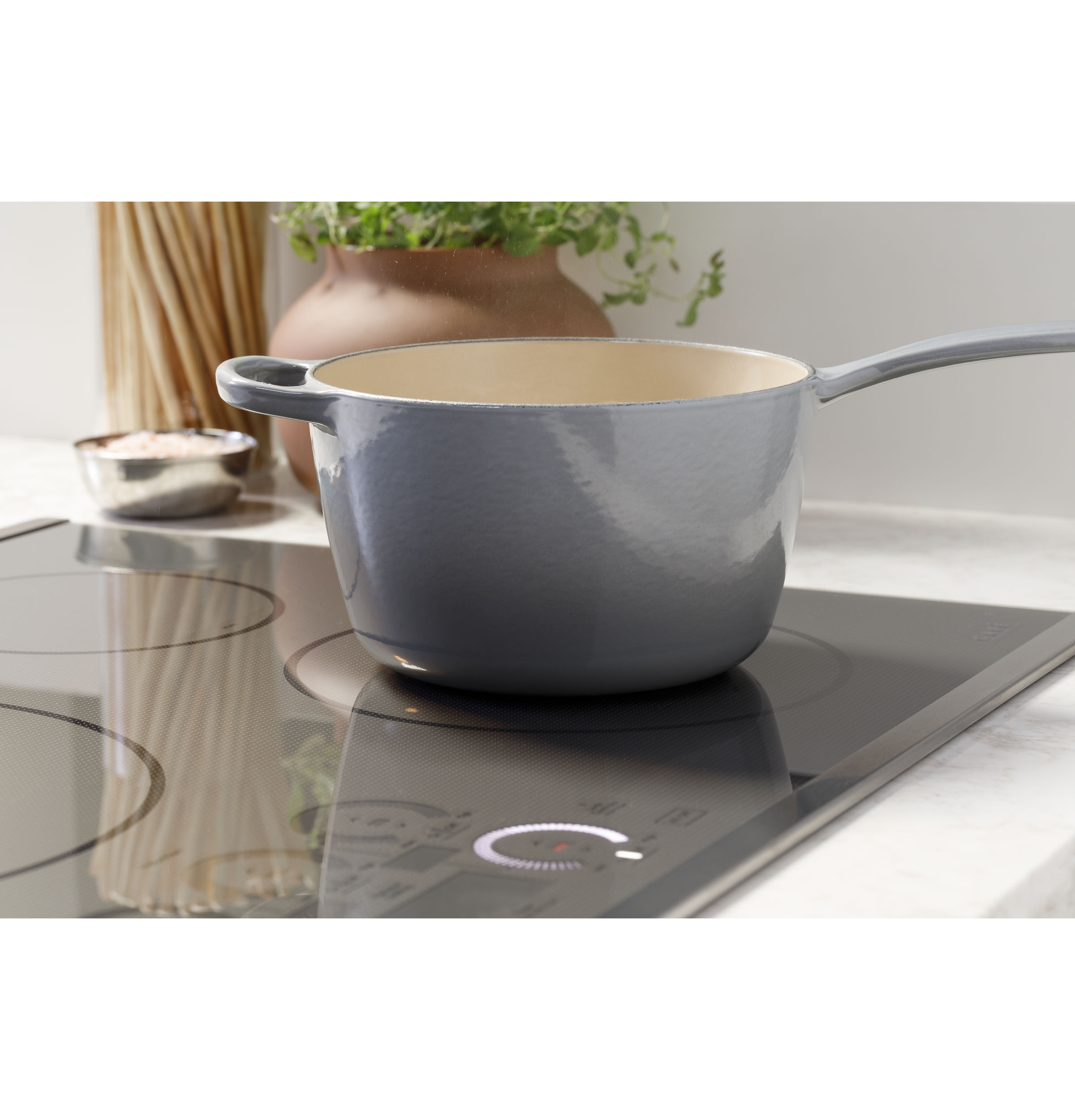CAFÉ™ Series ENERGY STAR® 36" Built-In Touch Control Induction Cooktop view 17