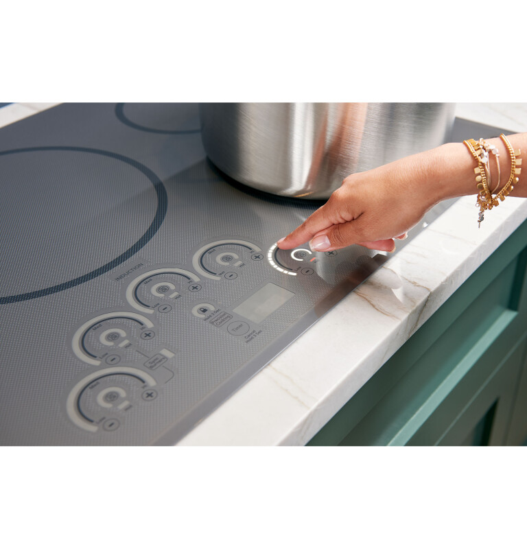 Café 30" Smart Touch-control Induction Cooktop CHP95302MSS