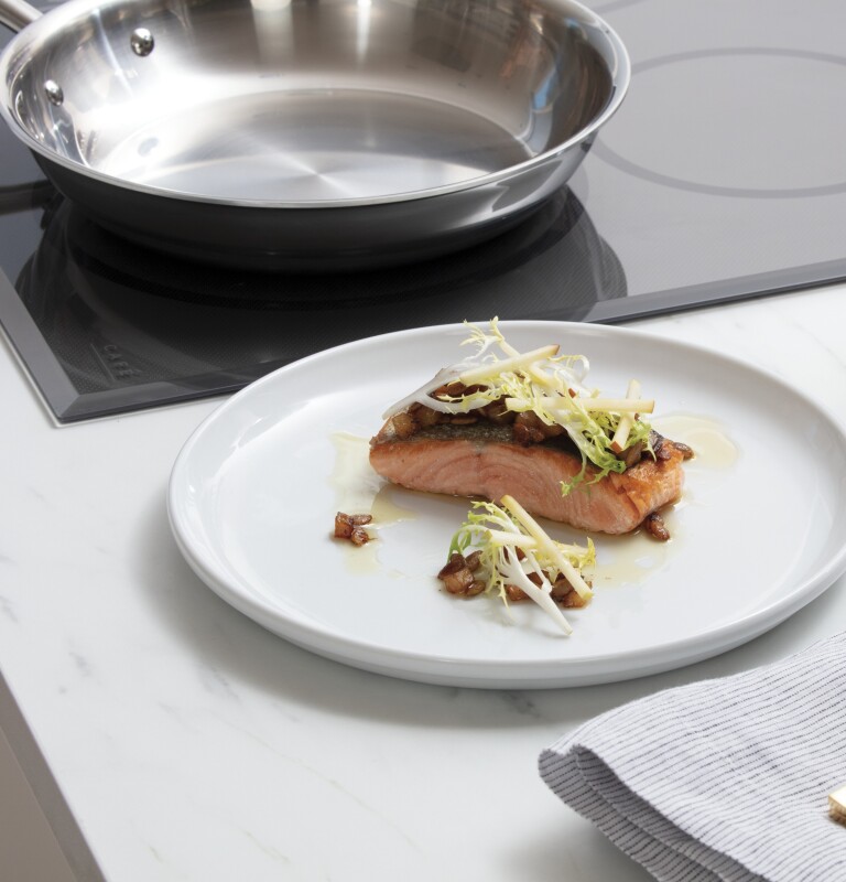 Café 36" Smart Touch-control Induction Cooktop CHP95362MSS