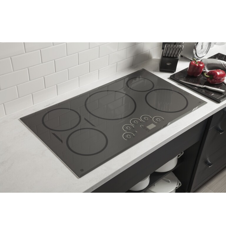 Café Series 36" Built-in Touch Control Induction Cooktop CHP9536SJSS