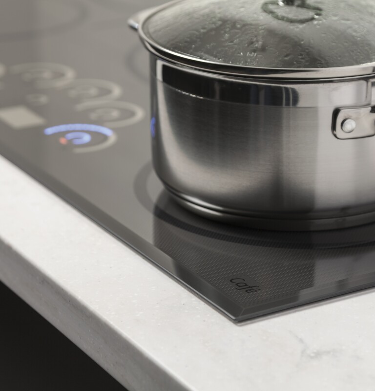 Café Series 36" Built-in Touch Control Induction Cooktop CHP9536SJSS