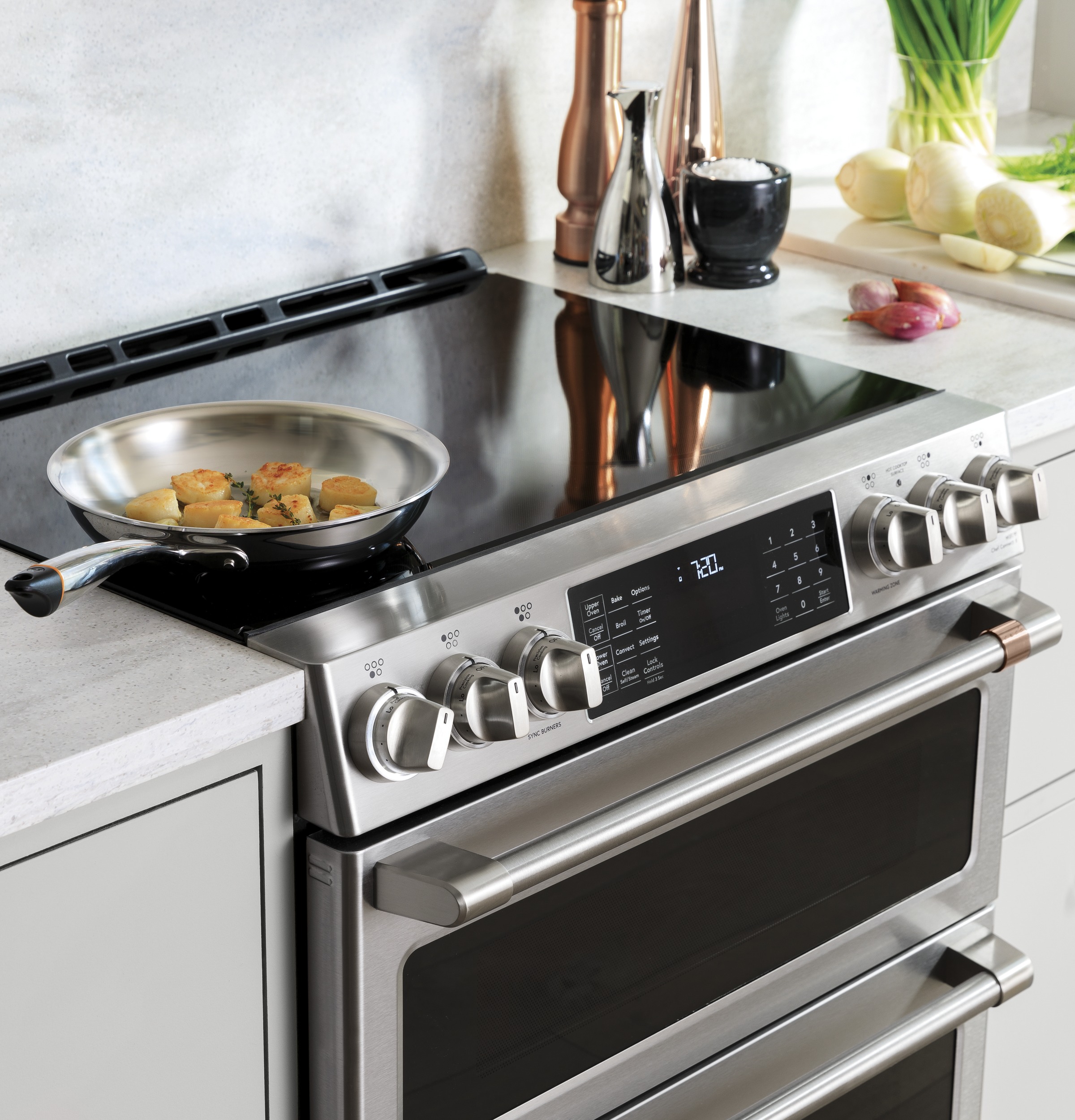 CAFÉ™ 30" Smart Slide-In, Front-Control, Induction and Convection Range with Warming Drawer view 23