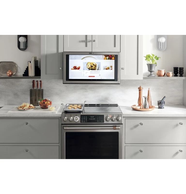 30" Smart Slide-In, Front-Control, Induction and Convection Range with In-Oven Camera CHS90XP2MS1
