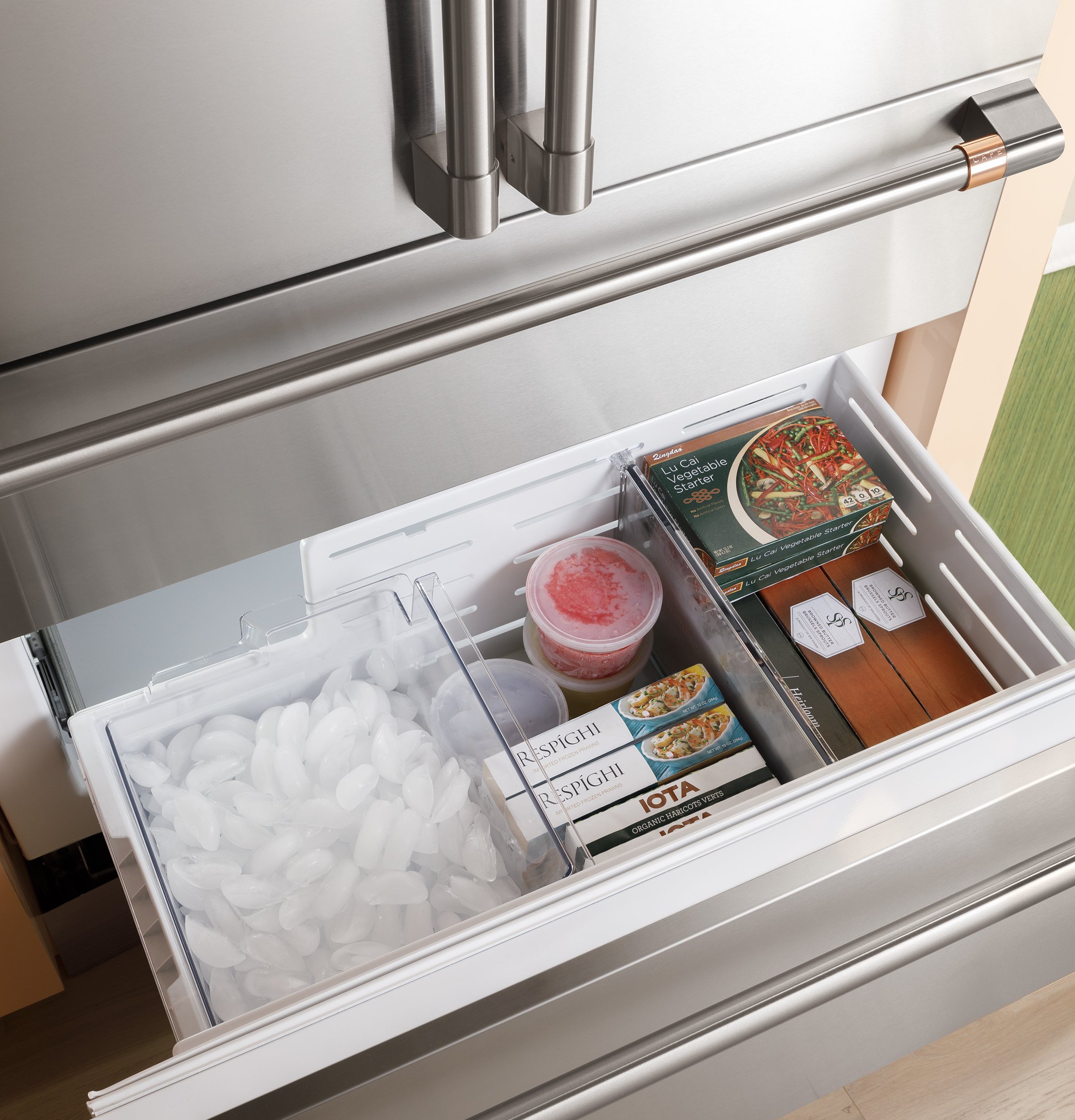 CAFÉ™ 36" Integrated Bottom-Freezer Refrigerator view 23
