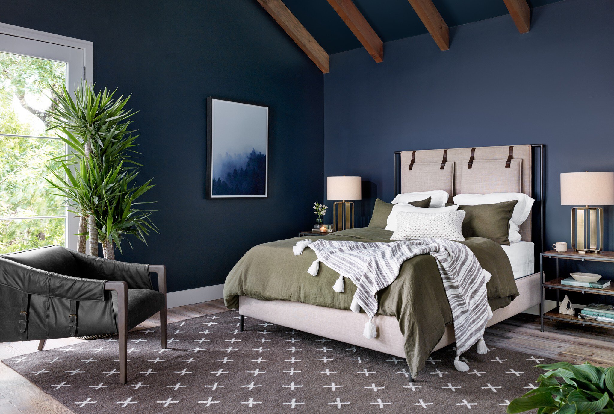 Leigh Upholstered Bed - CIRD-35237-B2 CIRD35237B2
