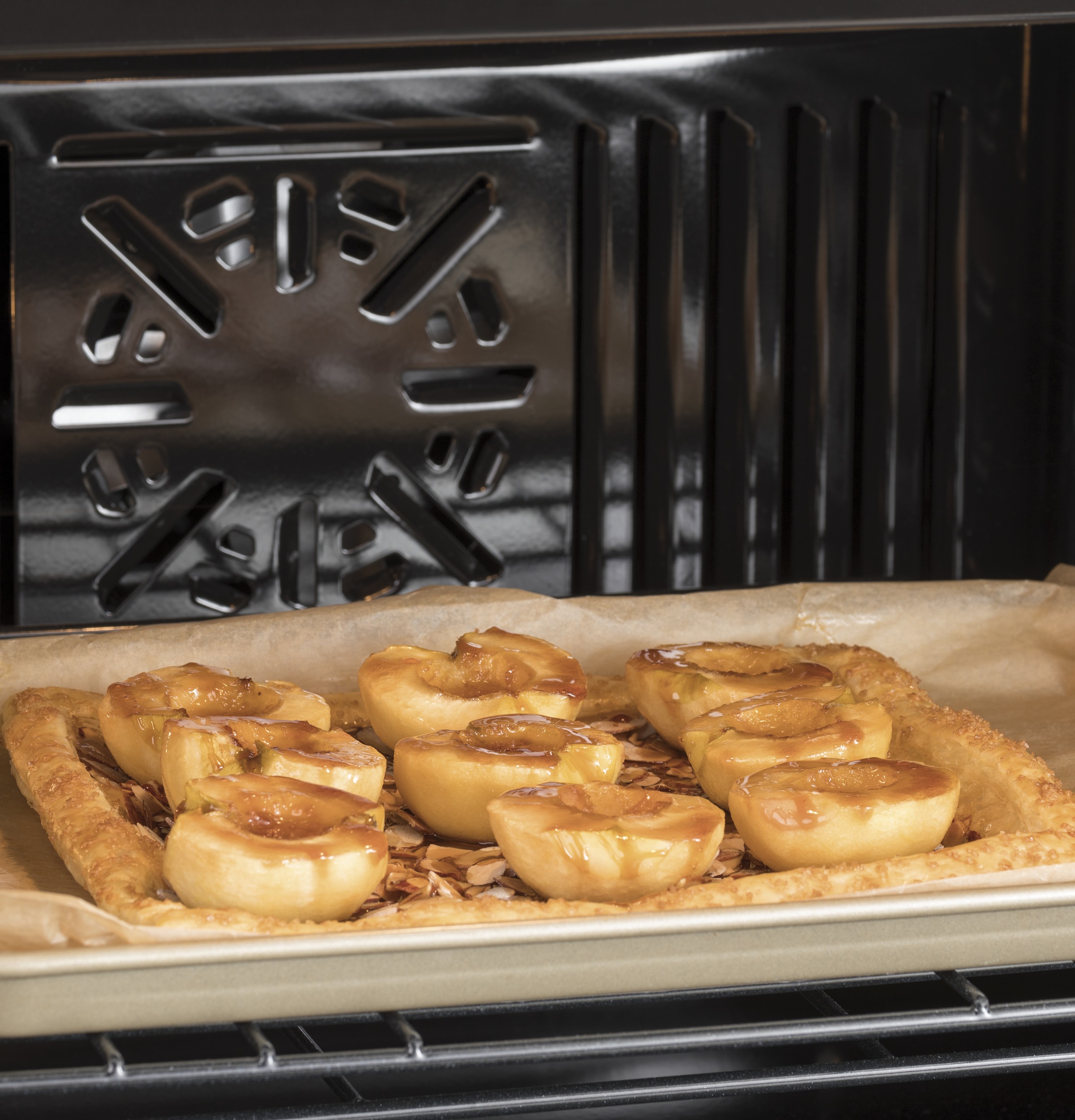 CAFÉ™ 27" Smart Single Wall Oven with Convection view 16