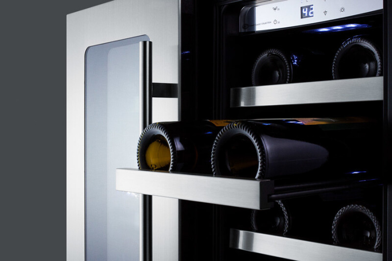 24" Wide Built-In Wine/Beverage Center CL242WBV