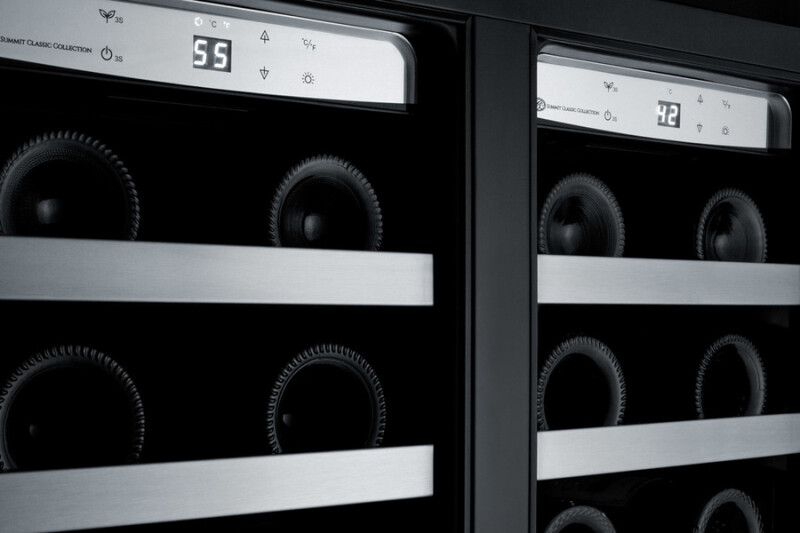 24" Wide Built-In Wine/Beverage Center CL242WBVCSS